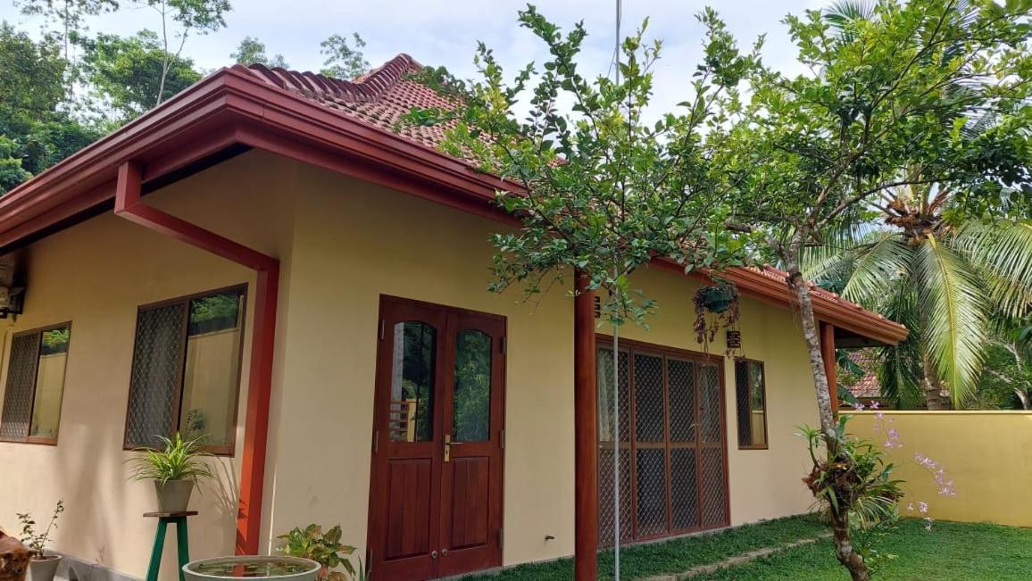 El-Nivasa Villa In Weligama Kültér fotó